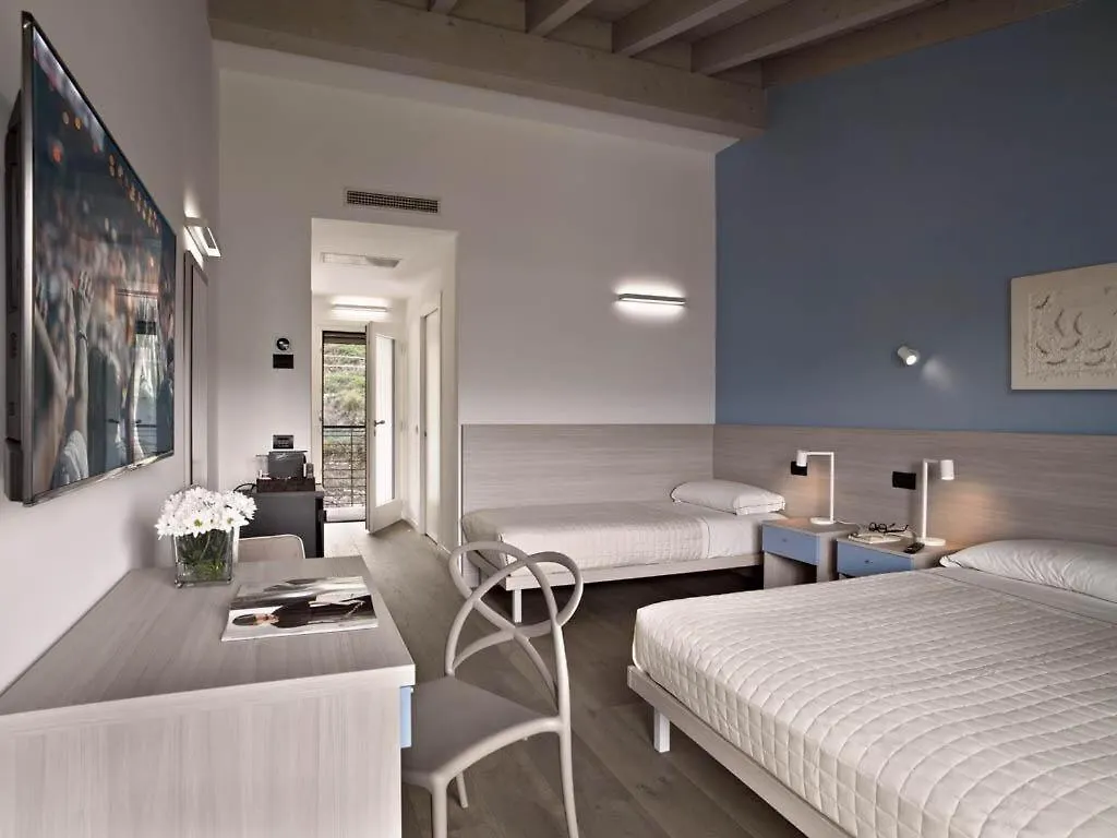 Residence Caffe Maya Maslianico İtalya
