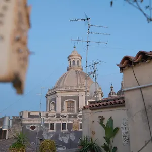 κάντε κράτηση εδώ