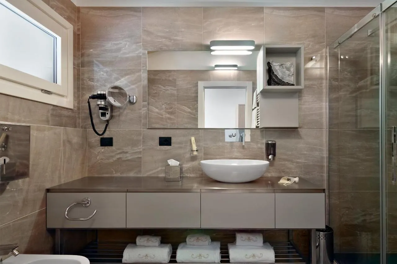 Ξενοδοχείο με διαμερίσματα Residence Caffe Maya Maslianico