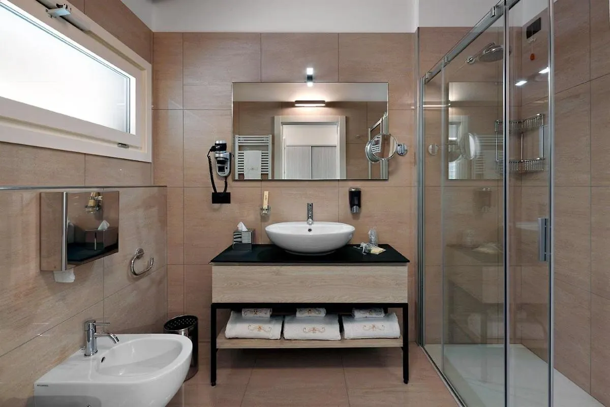 Residence Caffe Maya Maslianico 0*,